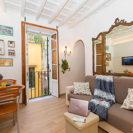 Holiday home Boutique Domus Navona Librari
