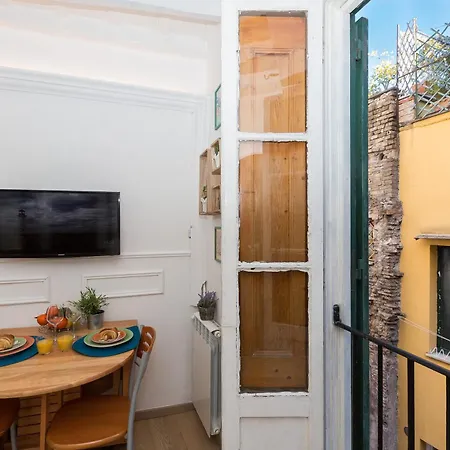 Holiday home Boutique Domus Navona Librari *