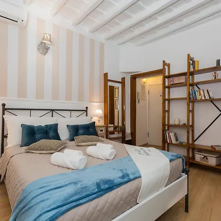 Boutique Domus Navona Librari *